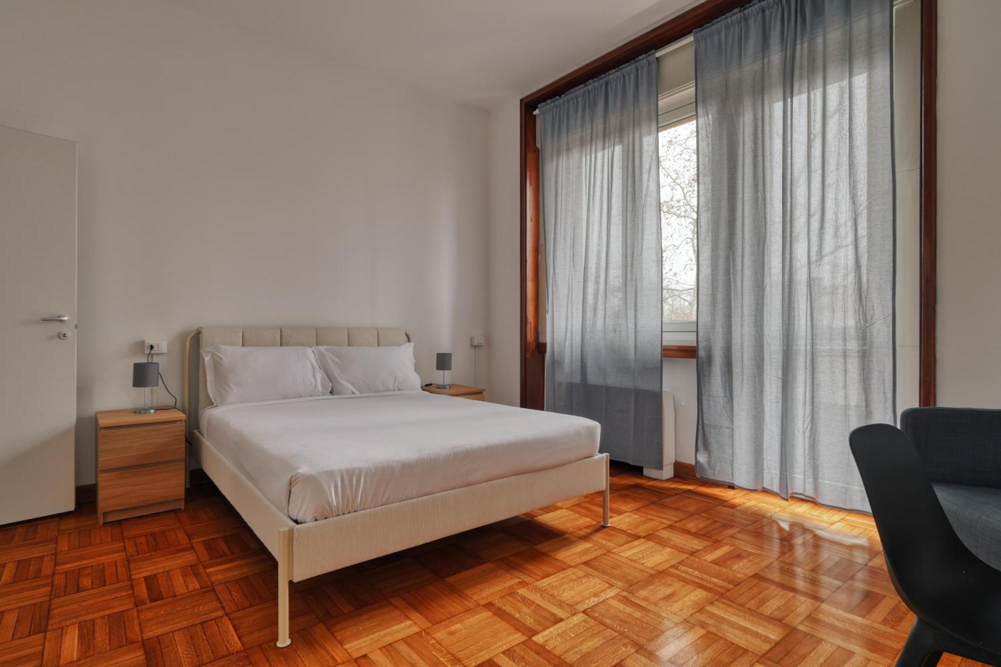 Joivy Chic 3-Bed Flat Near Colonne Di San Lorenzo Milano Exteriör bild