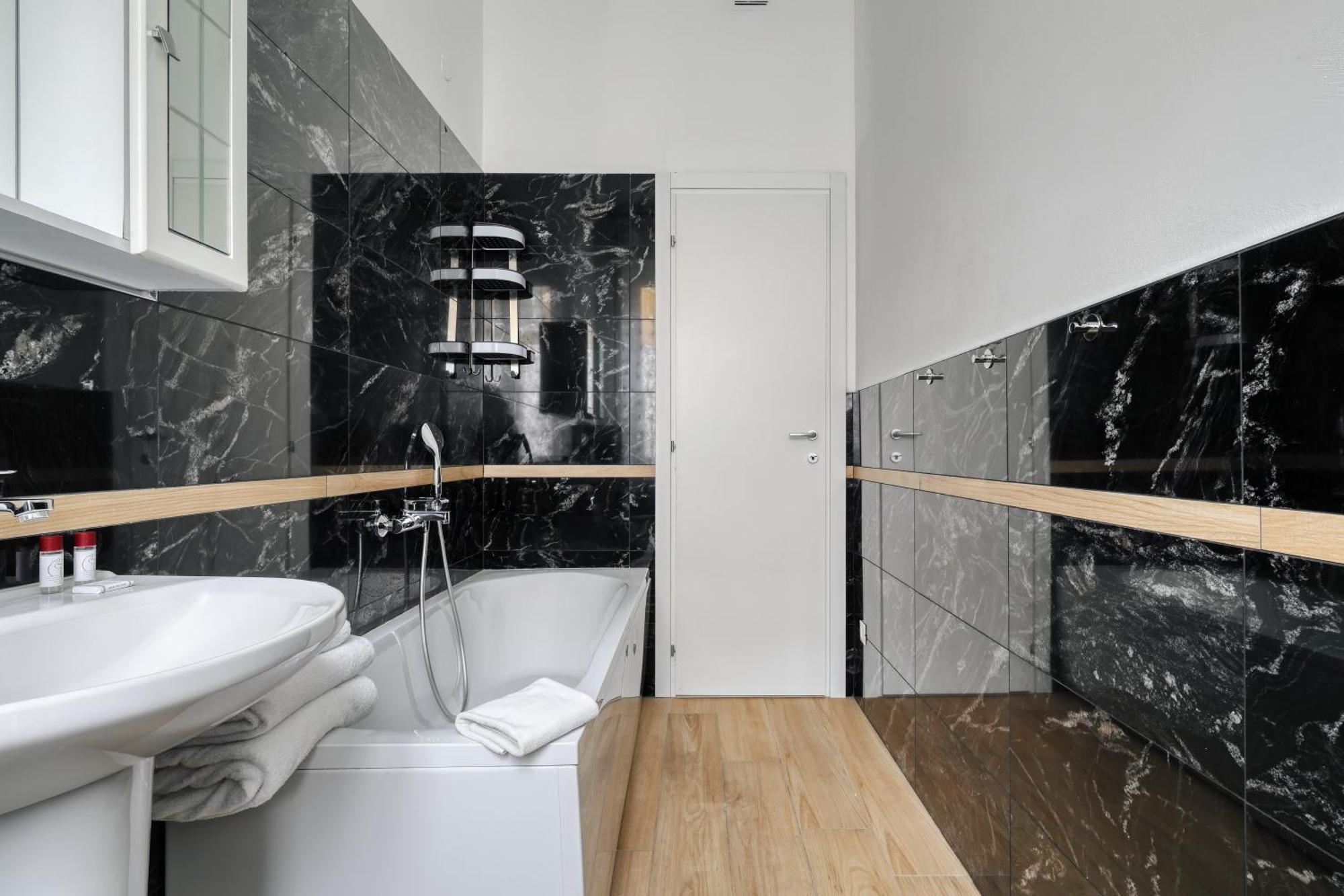Joivy Chic 3-Bed Flat Near Colonne Di San Lorenzo Milano Exteriör bild